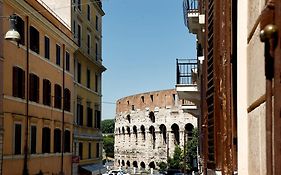 Colosseo Apartments And Rooms - Rome City Centre